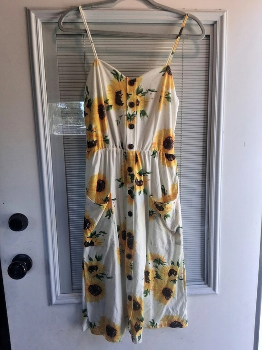 Angashion Summer Floral Bohemian Spaghetti Strap Button Down Swing Midi Dress